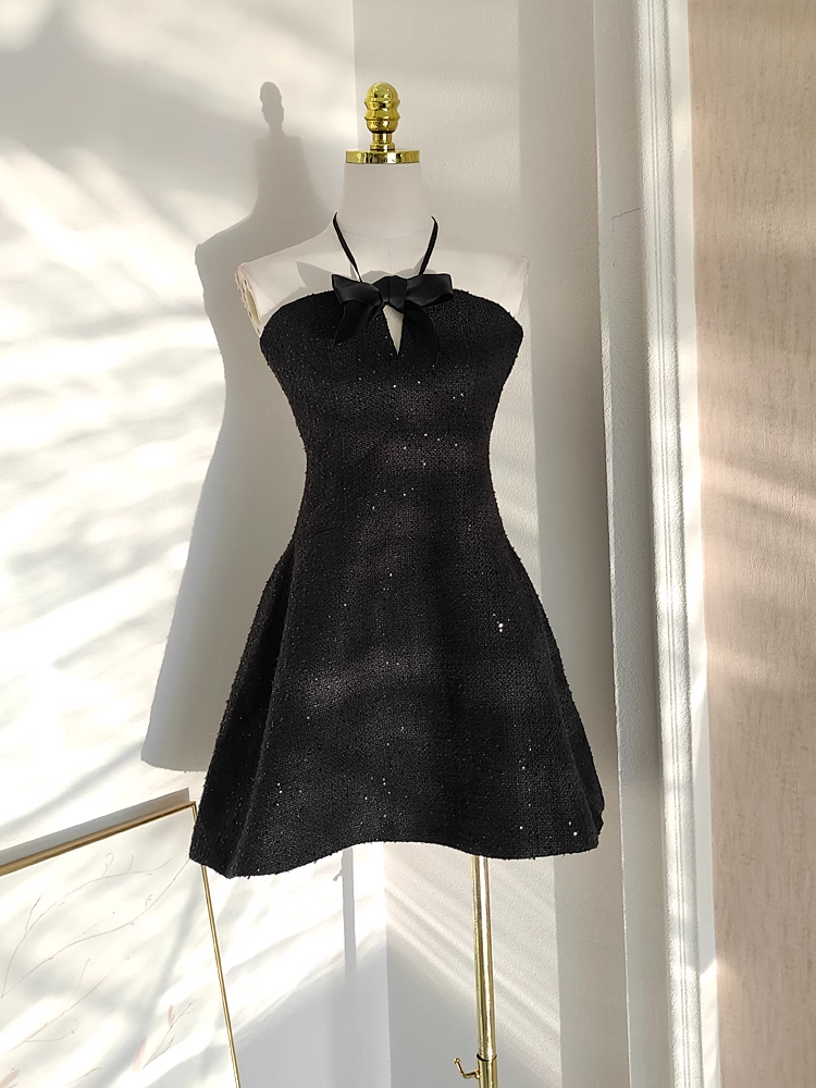 Cute A line Halter Black Short Homecoming Dresses Little Black Birthday Outfits