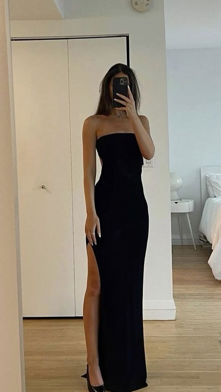 Sexy Black Strapless Evening Dress With Split - FashionDia