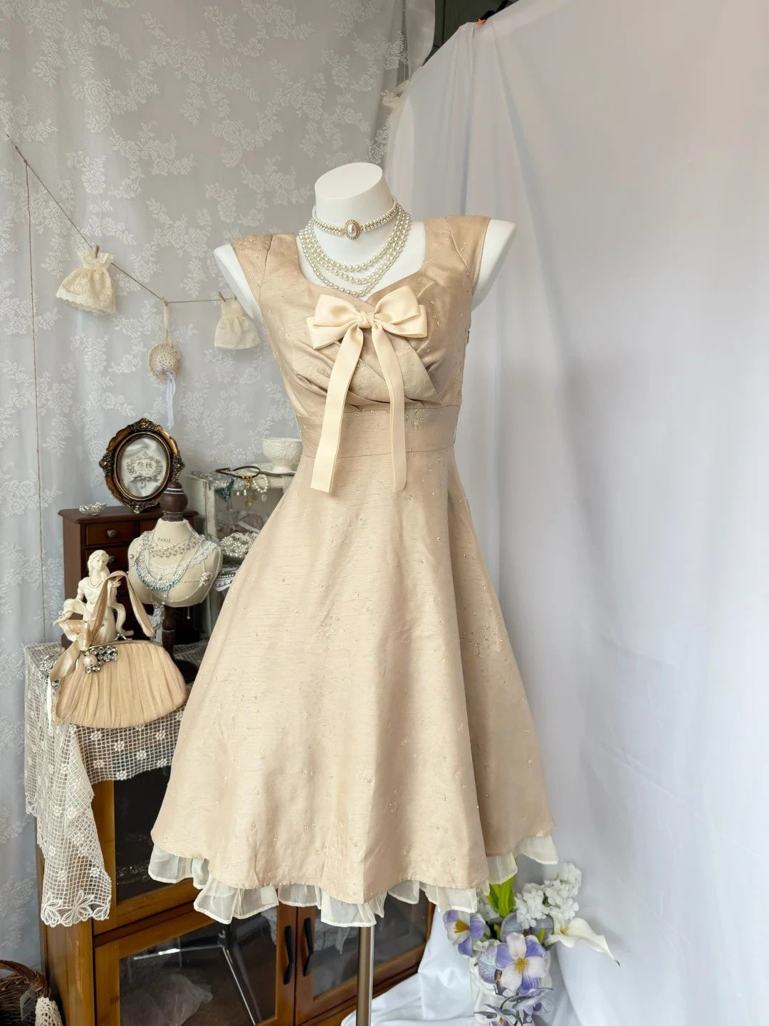 A-Line Champagne Satin Short Retro Homecoming Dress