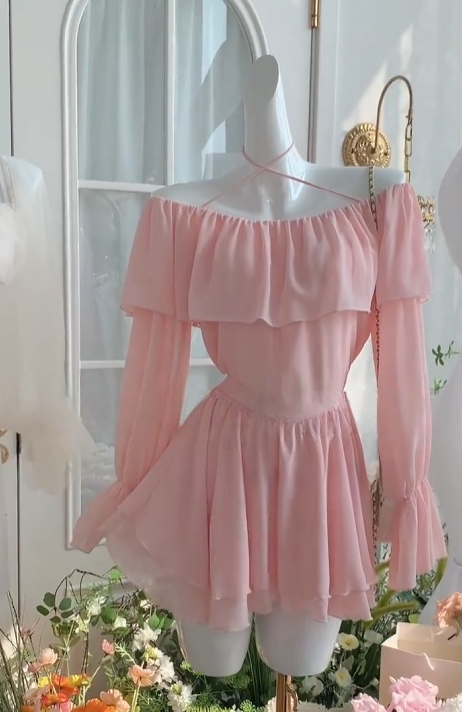 A-Line Pink Chiffon Homecoming Dress With Long Sleeves