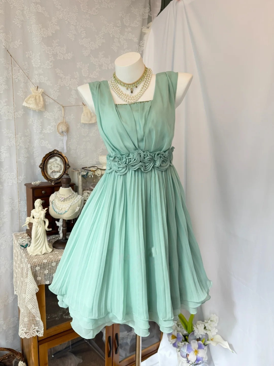 A-Line Pleated Mint Green Chiffon Homecoming Dress