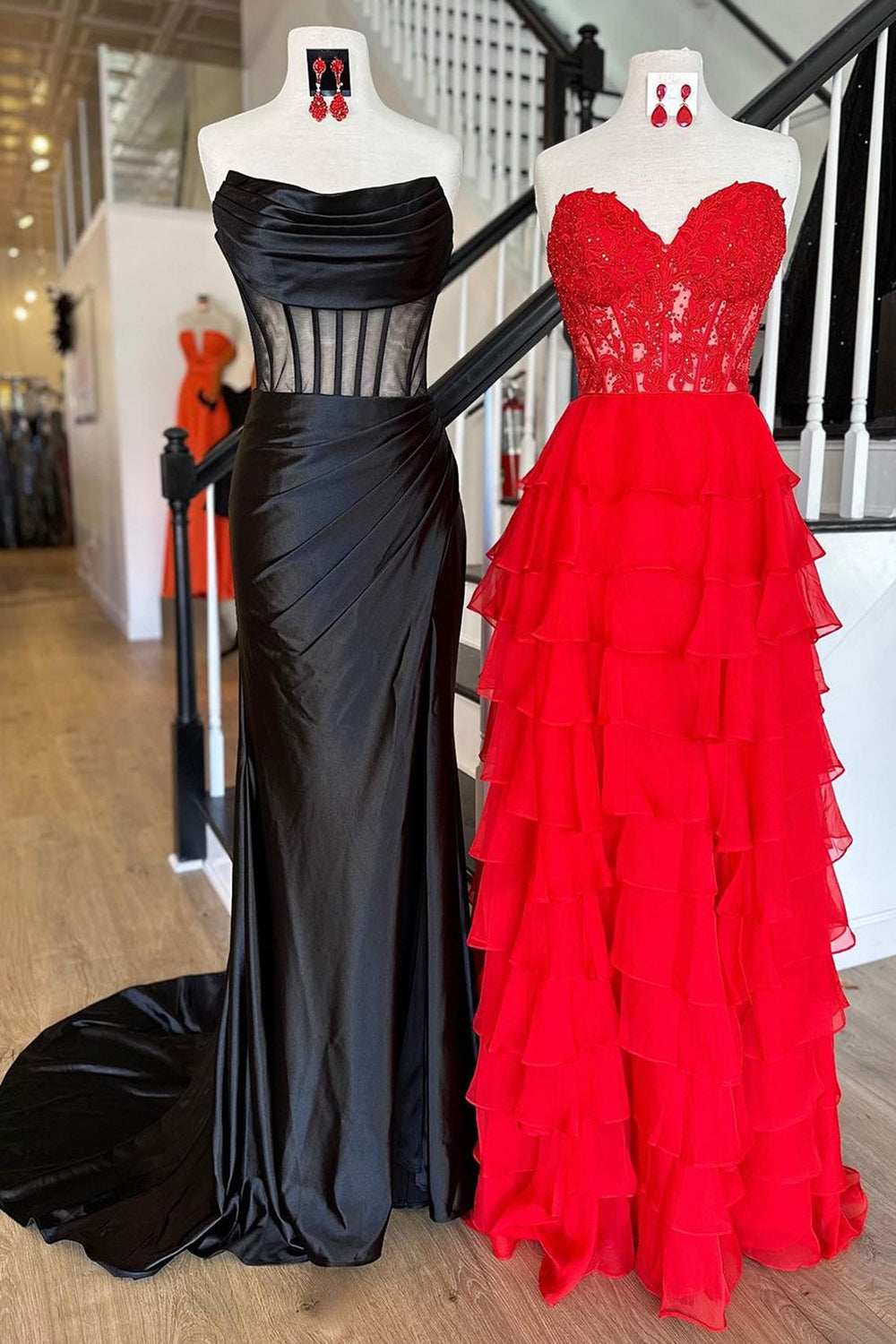 Sweetheart A-Line Evening Party Gowns Floor-Length Royal Blue Prom Dress with Appliques