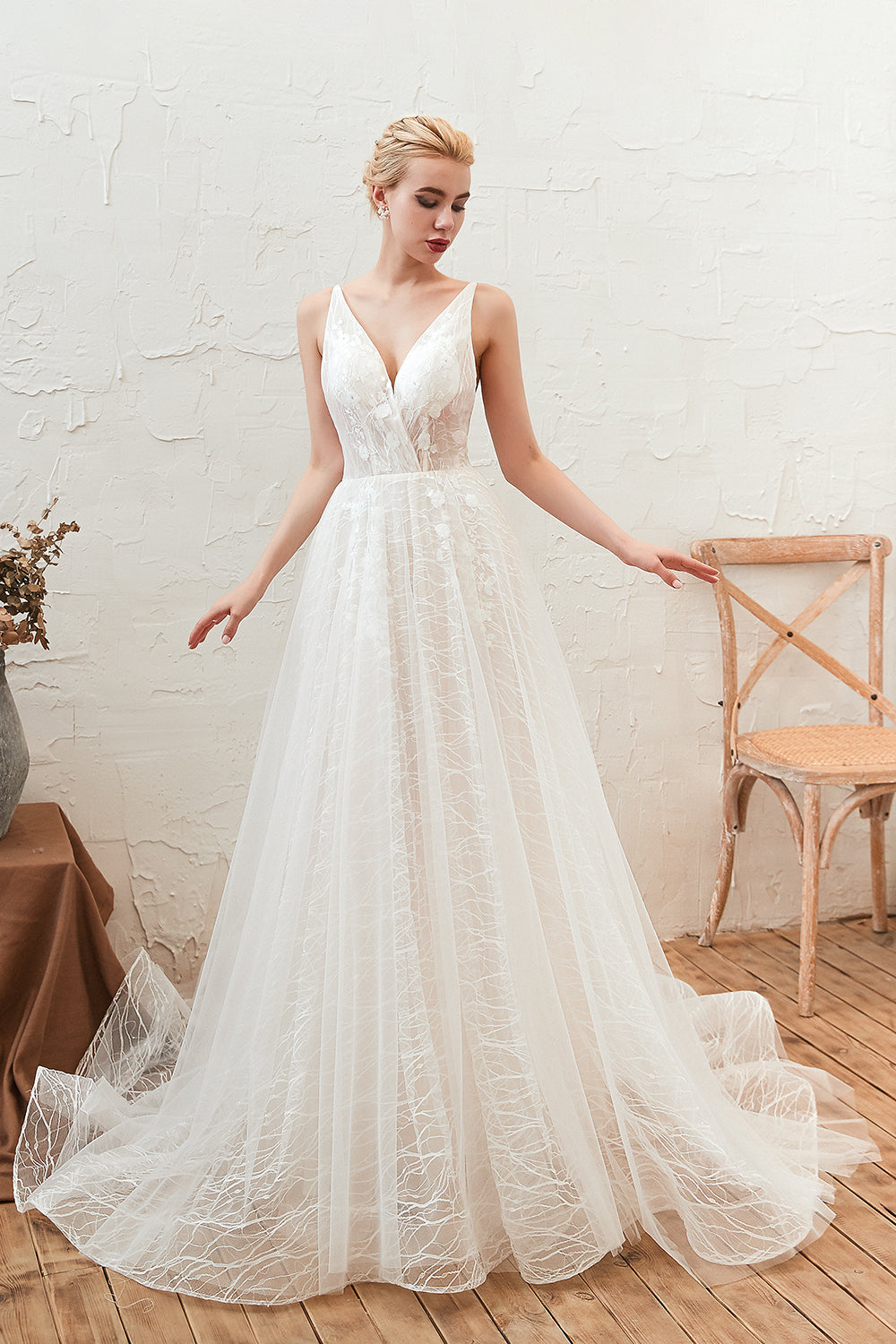 Affordable Tulle V-Neck Long Wedding Dress with Appliques