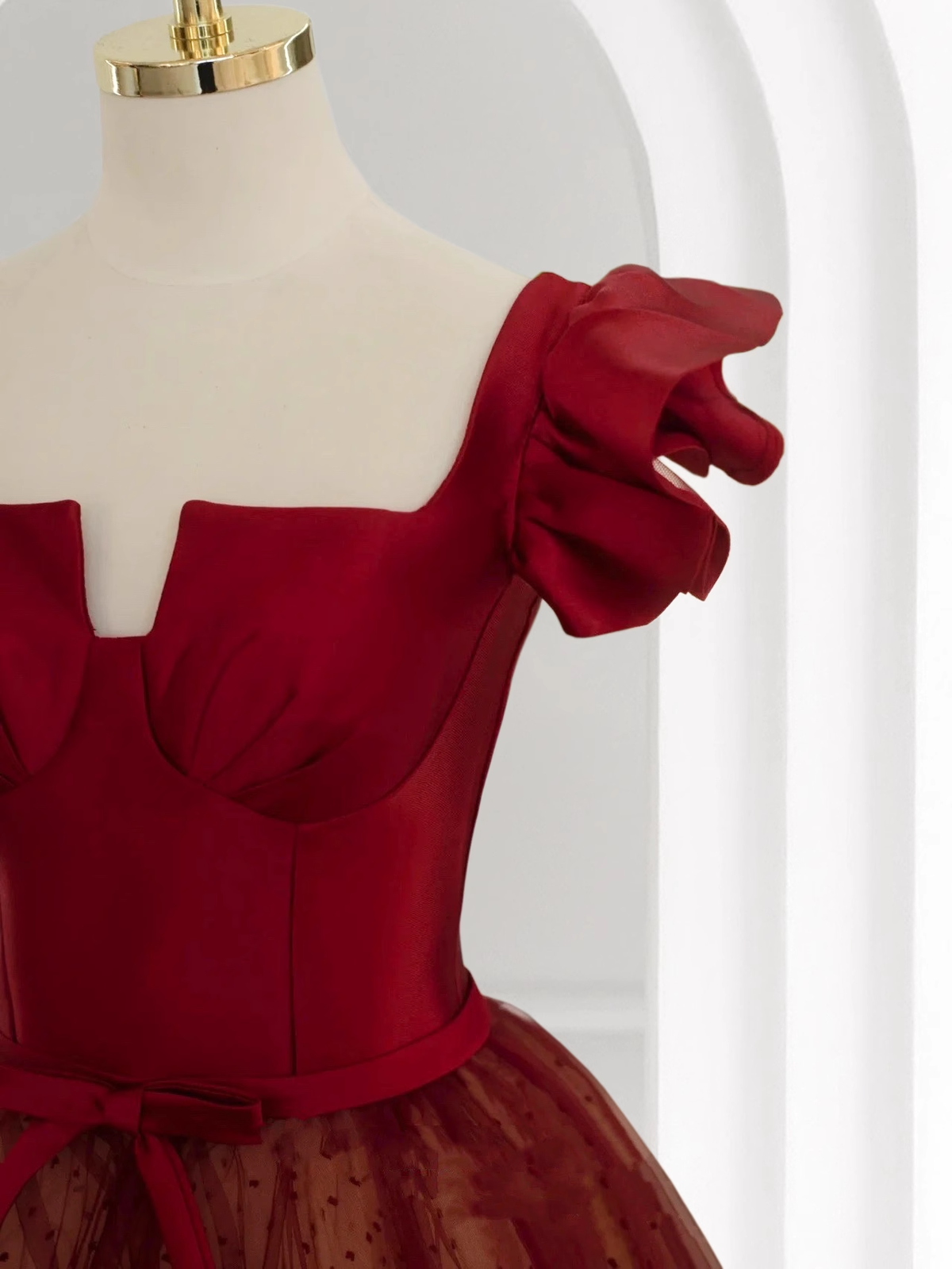 Princess Ball Gown Red Tulle Prom Dress - View 4 | FashionDia