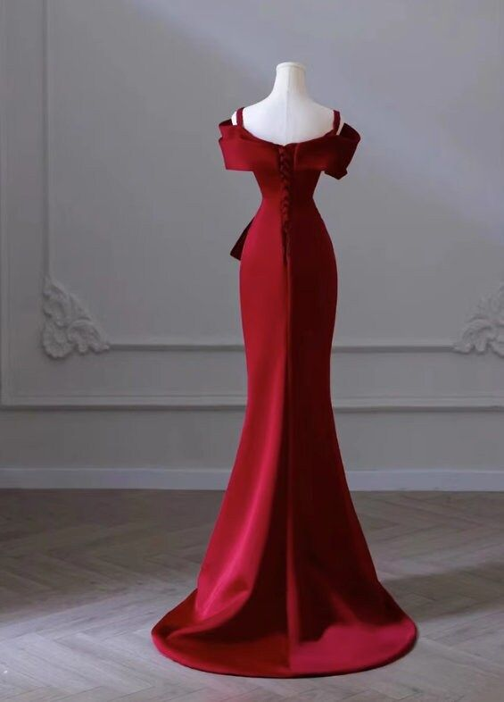 Elegant Red Evening Dress Women's Dress High-end Elegant Dress - View 2 | FashionDia