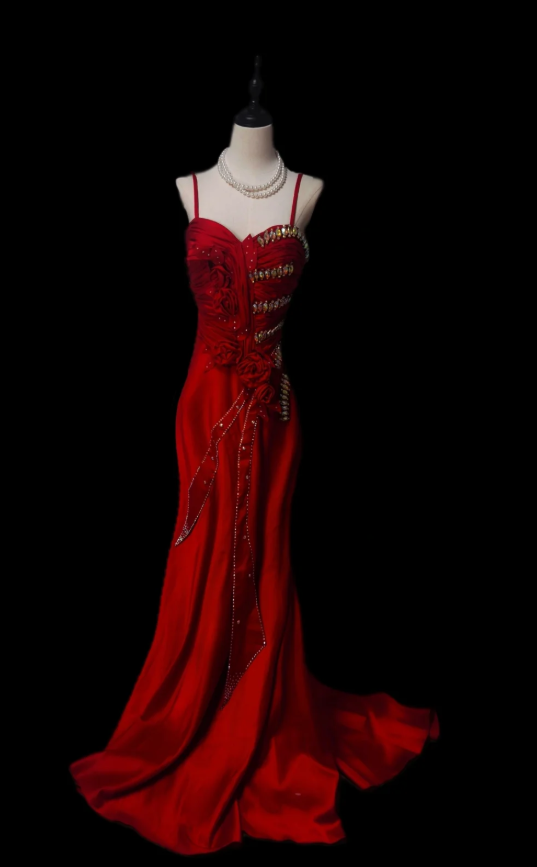 Charming Red Spaghetti Straps Satin Pleated Beaded Mermaid Evening Dress Long Prom Gown With 3D Flowers - FashionDia