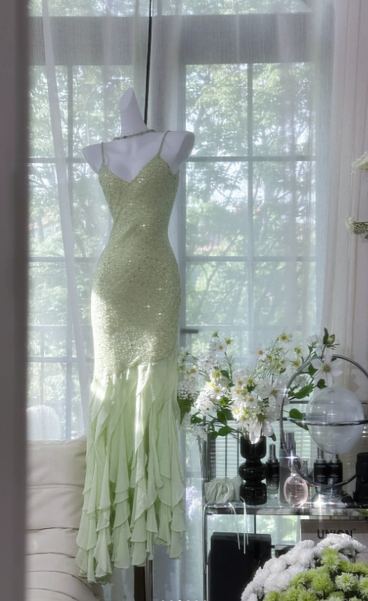Pretty Spaghetti Straps Light Green Chiffon Beaded Ruffles Mermaid Evening Dress Long Party Dress