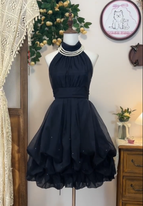 Simple Black Halter Tulle A-Line 7th Grade Homecoming Dress Cocktail Dress - View 2 | FashionDia