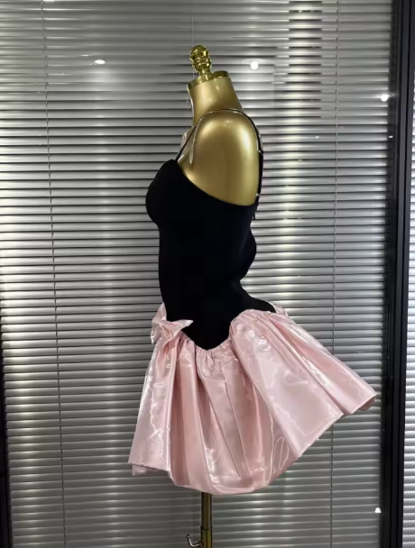 Pretty Spaghetti Straps V-Neck A-Line Short Graduation Homecoming Dress Mini Cocktail Dress With Bow - View 3 | FashionDia