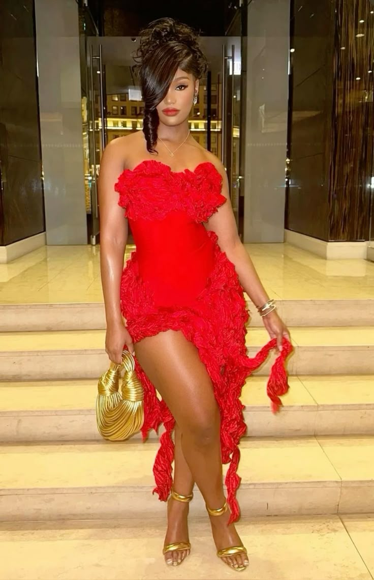 Unique Red Ruffles Pleated Cocktail Dress Strapless Sheath 8th Grade Homecoming Dress