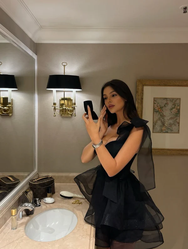 Elegant Bow Straps Black Sweetheart Neck Short A Line Party Dress Formal Homecoming Dress Cocktail Dress