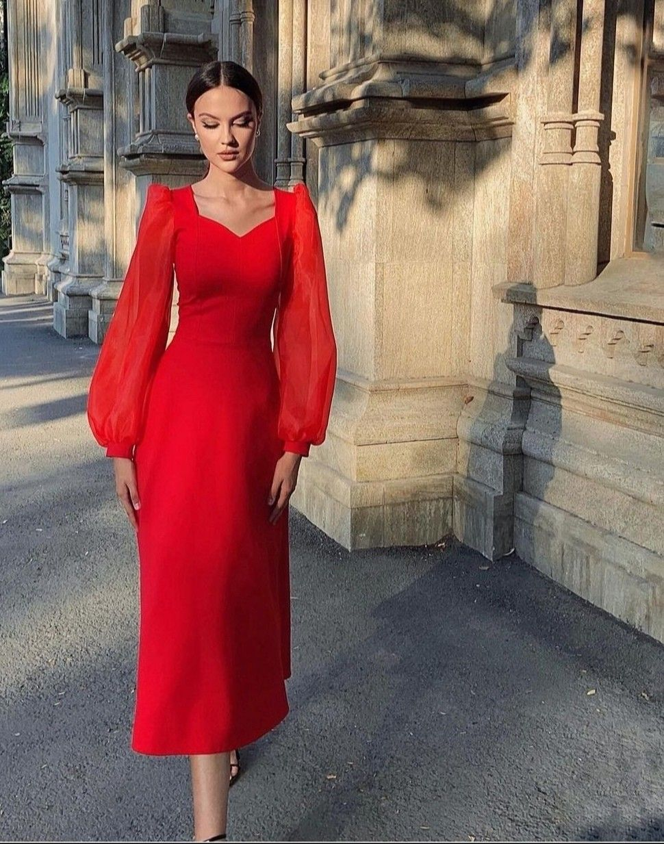Women's Red Midi-length Prom Dress with Lantern Sleeve