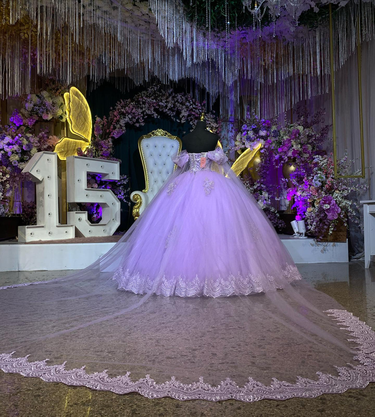 Ball Gown Off Shoulder Sleeveless 3D Flowers Beaded Appliques Shawl Lilac Tulle Quinceanera Dress Birthday Party Dress Evening Formal Gown