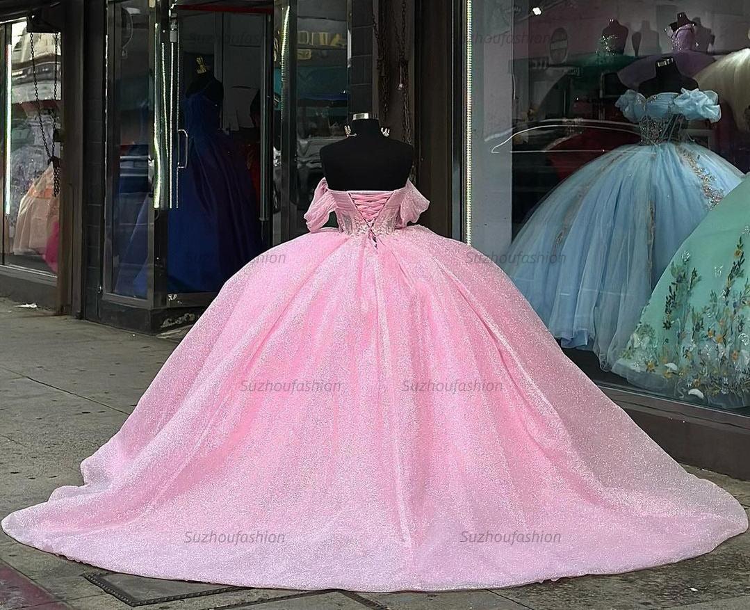 Ball Gown Off Shoulder Sweetheart Neck Lace Appliques Beaded Tiered Pink Tulle Princess Quinceanera Dress Formal Evening Party Gown For Sweet 16