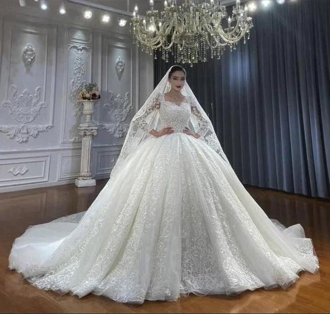Ball Gown Sweetheart Tulle Long Sleeves Appliques Floor-Length Wedding Dresses with Lace (ZD15731)