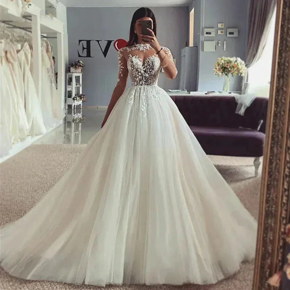 Beautiful A Line Wedding Dresses Gorgeous Lace Appliques Slimming Beautiful Fluffy Princess Style Mopping Beach Bridal Gown 2024 by payinti