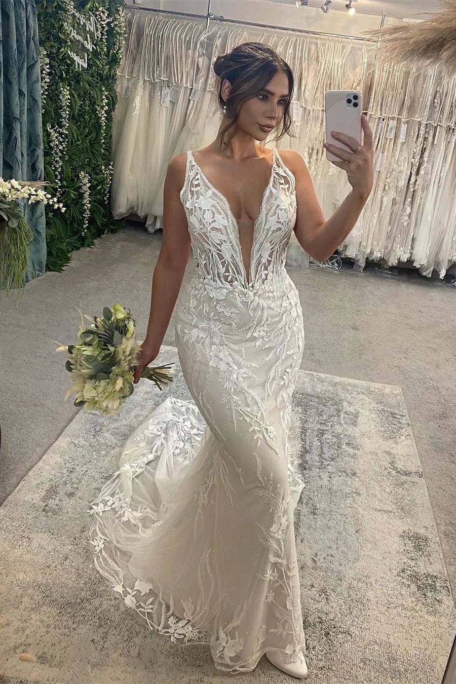 Beautiful Long Mermaid V-neck Sleeveless Lace Backless Wedding Dress (ZD15668)