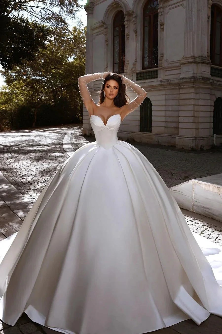 Beautiful Long White A-line Satin Sleeveless Ball Gown Wedding Dress (ZD16485)