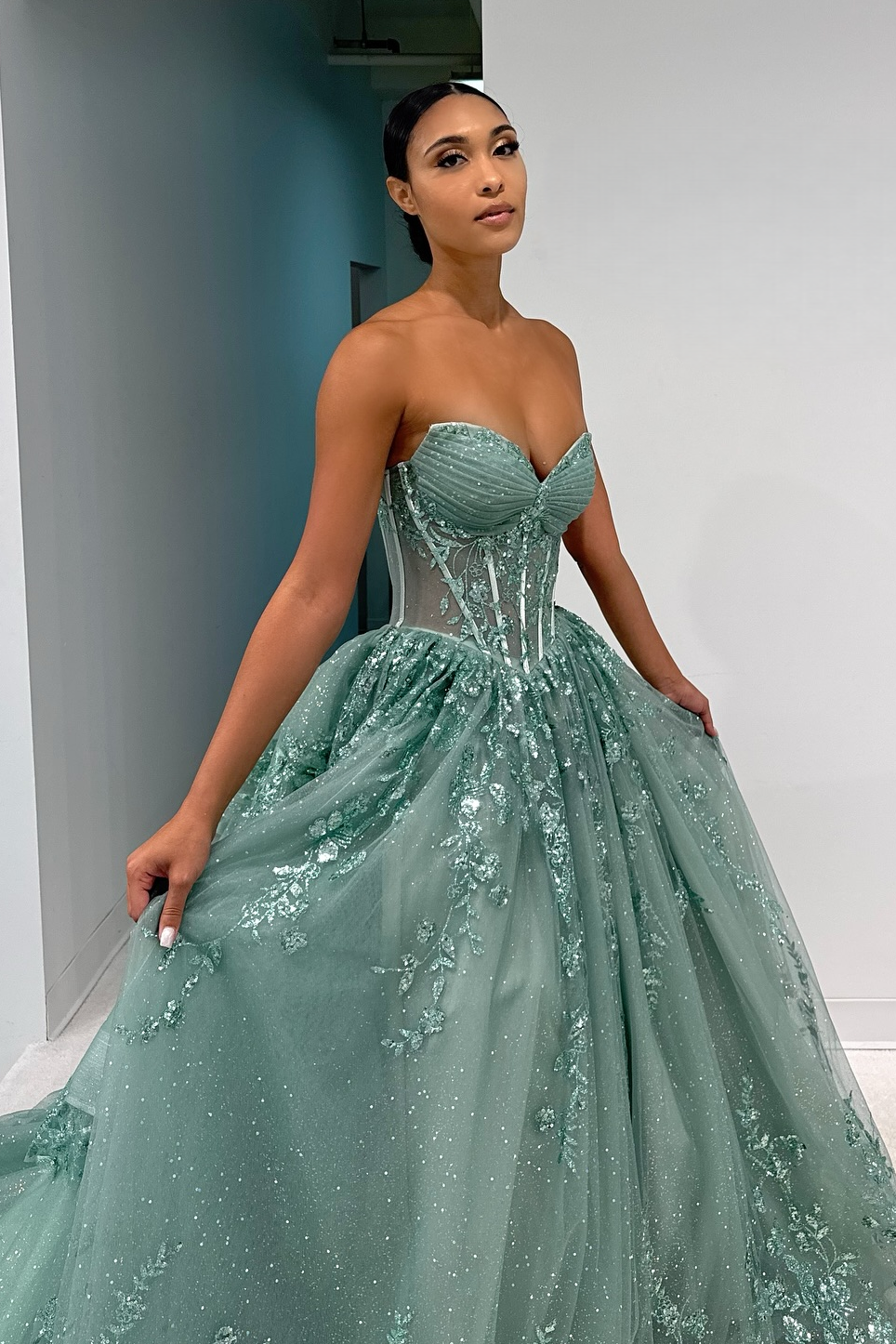 Beautiful A Line Sweetheart Green Corset Prom Dress with Appliques