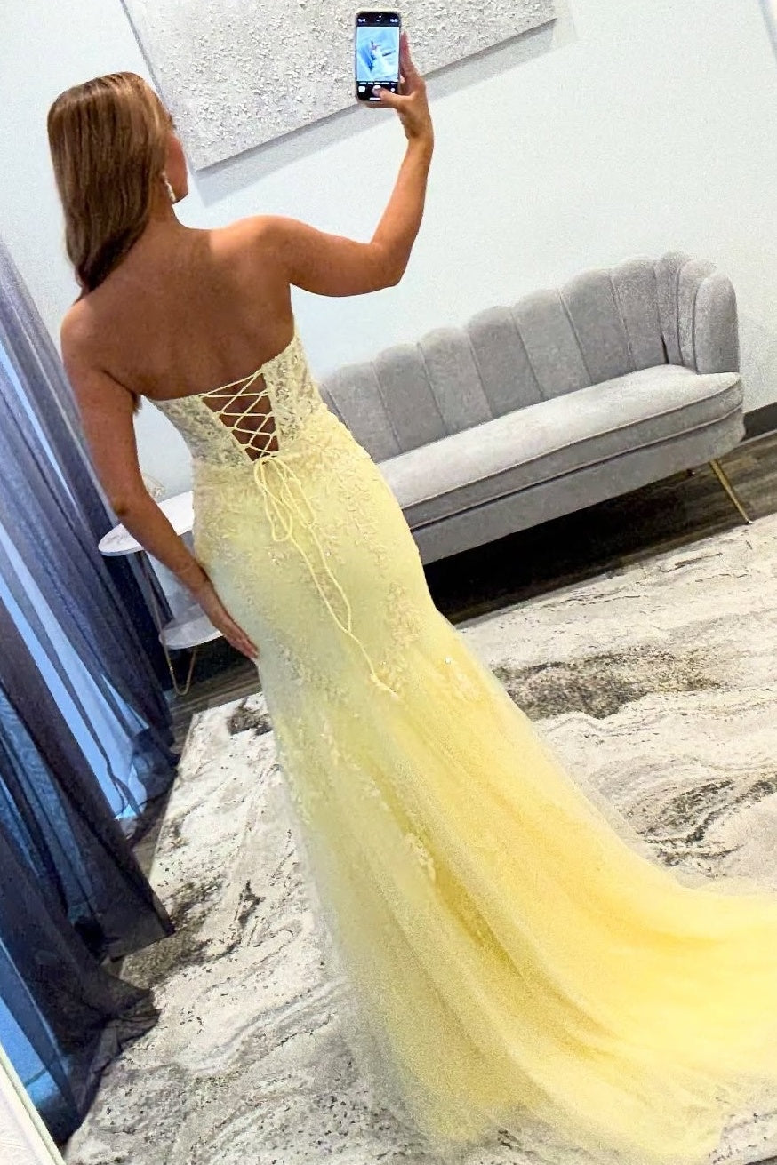 Beautiful Mermaid Sweetheart Yellow Lace Long Prom Dress with Keyhole