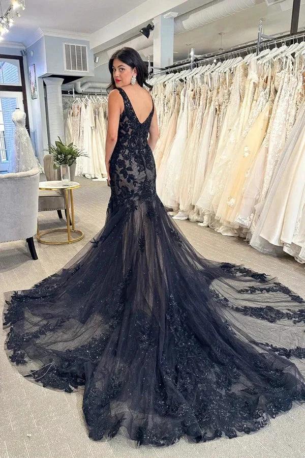 Black Tulle Appliques V-Neck Trumpet Long Wedding Dress (ZD16384)