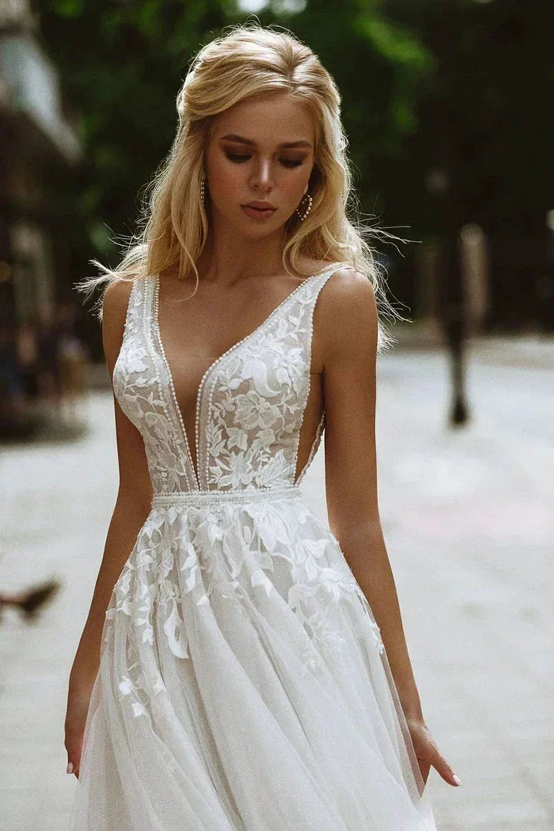 Boho Wedding Dresses V-Neck Appliques Lace A-Line Tulle Wedding Gown Beach Simple Bridal Dress bestidos de novia (ZD13301)