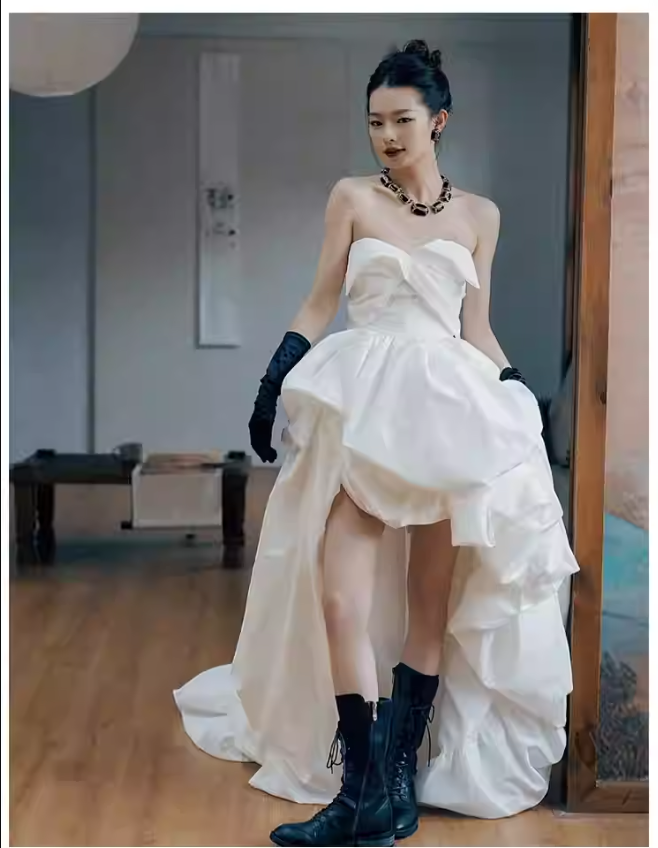 Vintage Ball Gown White Satin Wedding Dresses C121