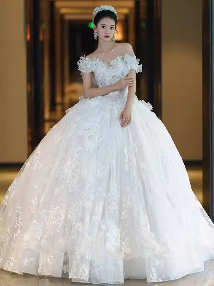 Luxury Ball Gown Off-the-Shoulder Short Sleeves White Lace Wedding Dress - FashionDia