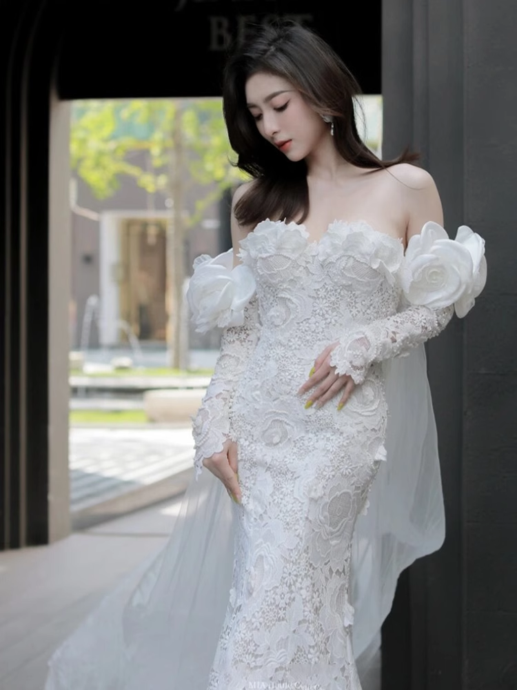 Luxury Mermaid Off The Shoulder Neckline Long Sleeves Lace White Wedding Dress C179