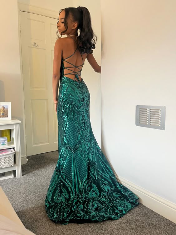 Pretty Mermaid Halter Green Sequin Long Prom & Evening Dress - FashionDia