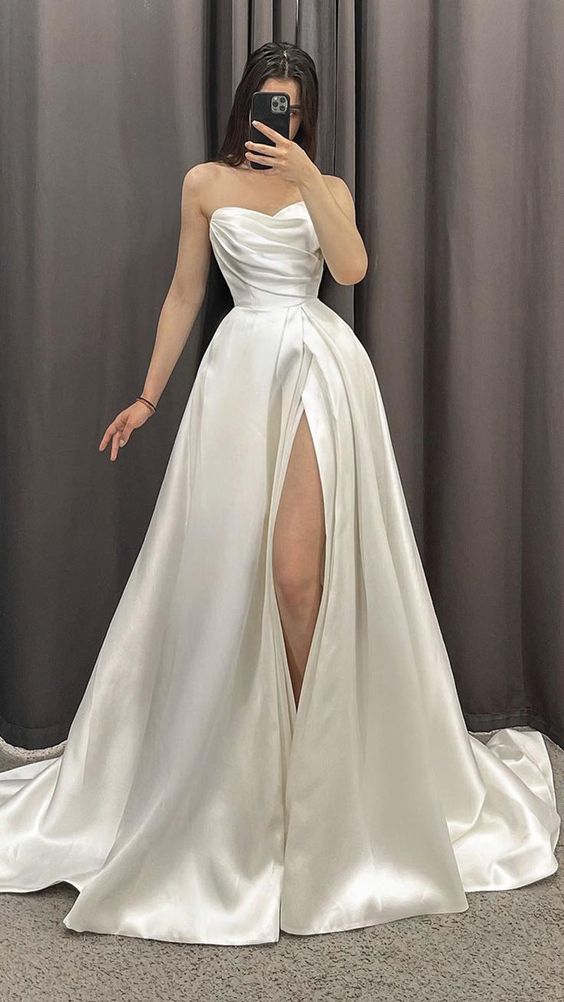 Elegant A-Line Sweetheart Satin Wedding Dress With High Split C322