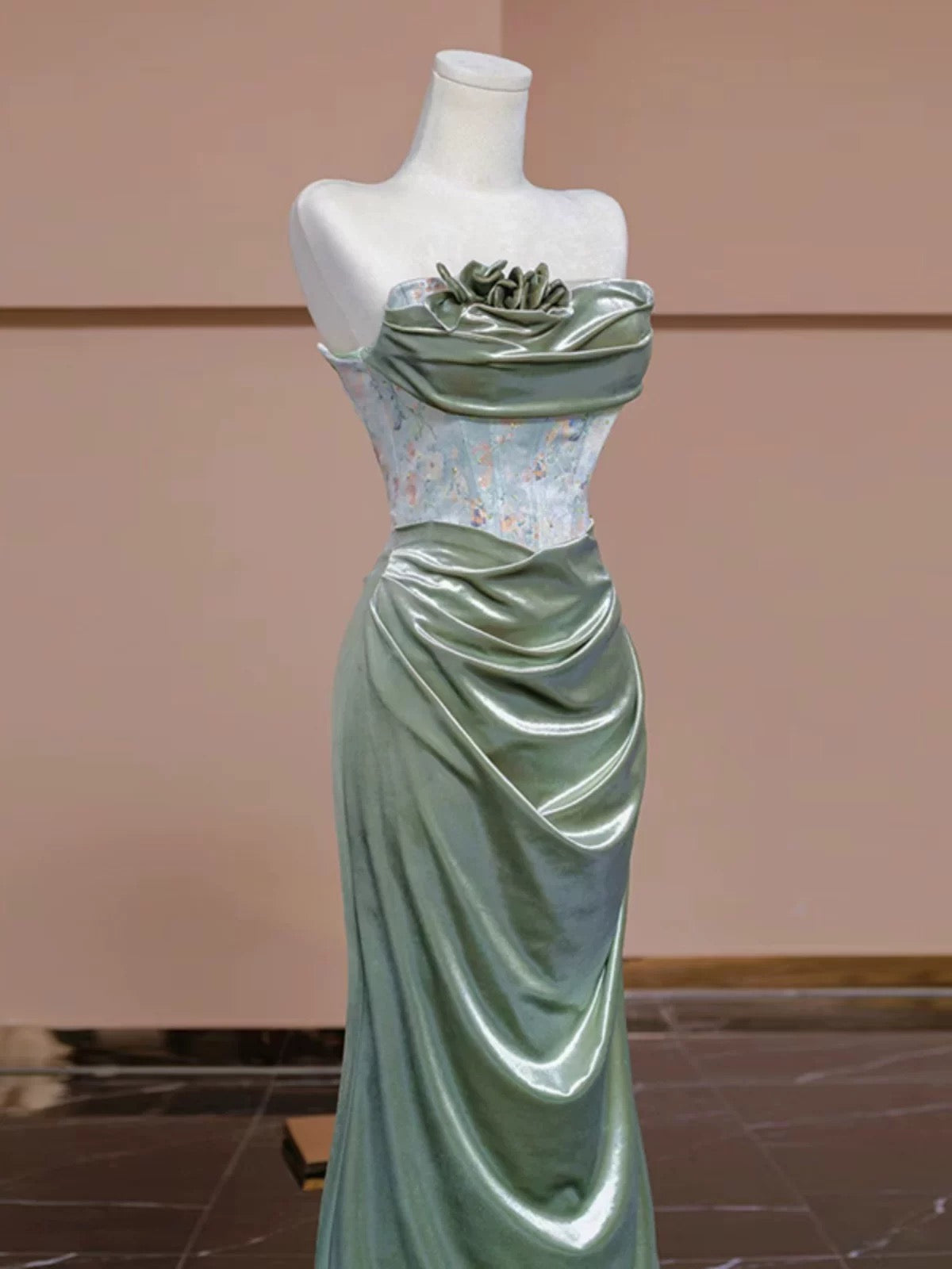 Sexy Mermaid Strapless Green Satin Evening Dress Long Prom Dresses Party Dress With Ruffles