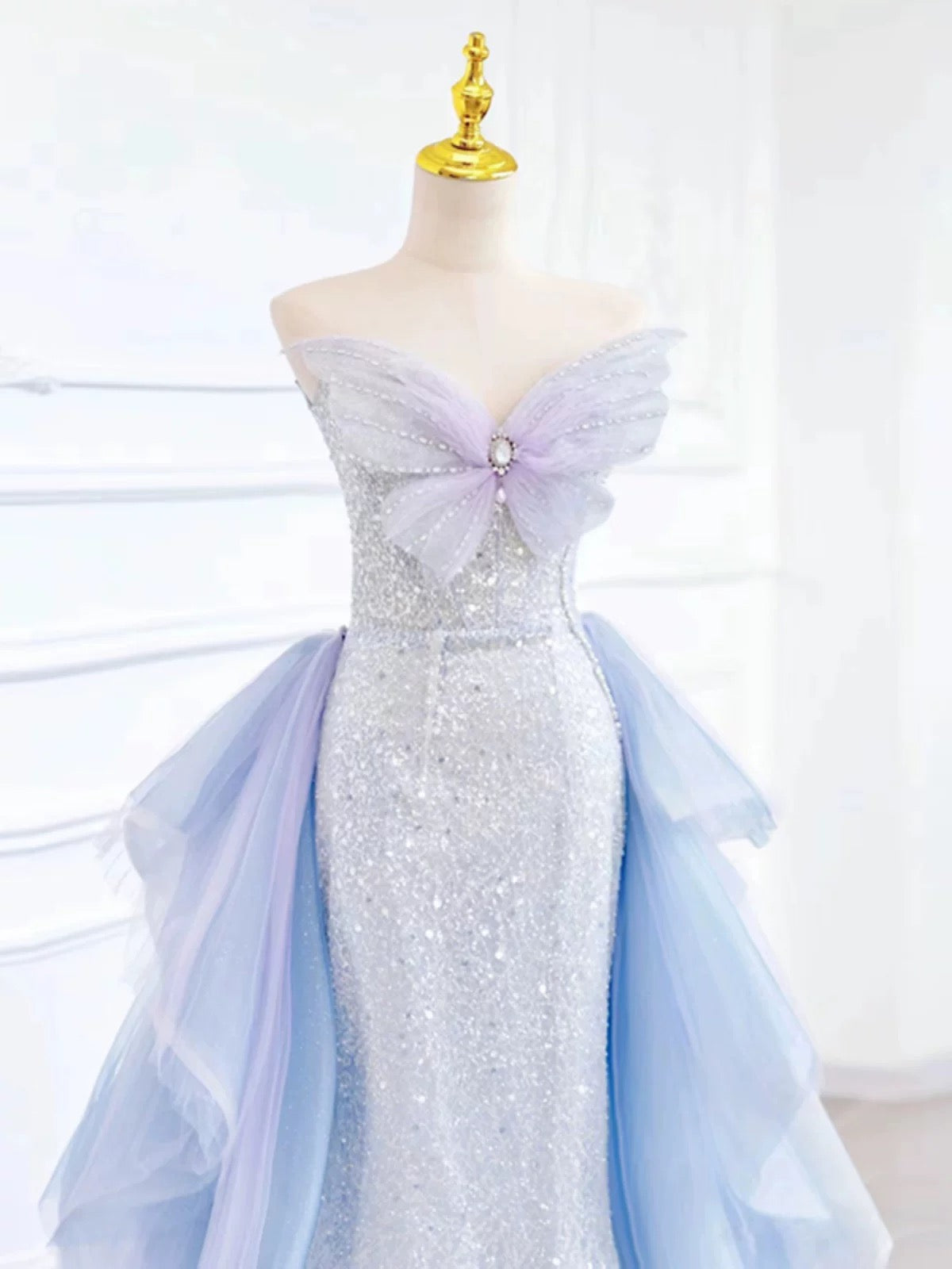 Elegant Mermaid Strapless Neckline Blue Sequin Long Prom Dress Evening Dresses