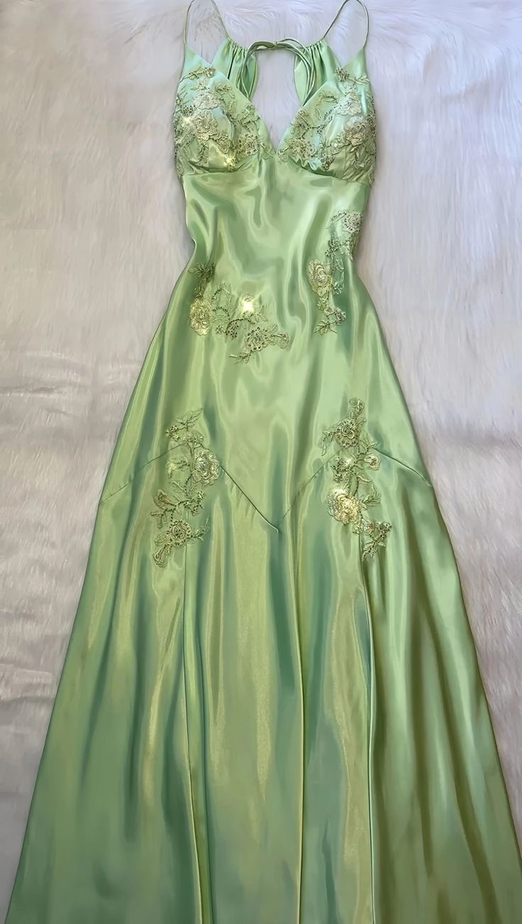 Pretty Mermaid V Neckline Green Satin Backless Evening Dress Prom Dresses With Beads