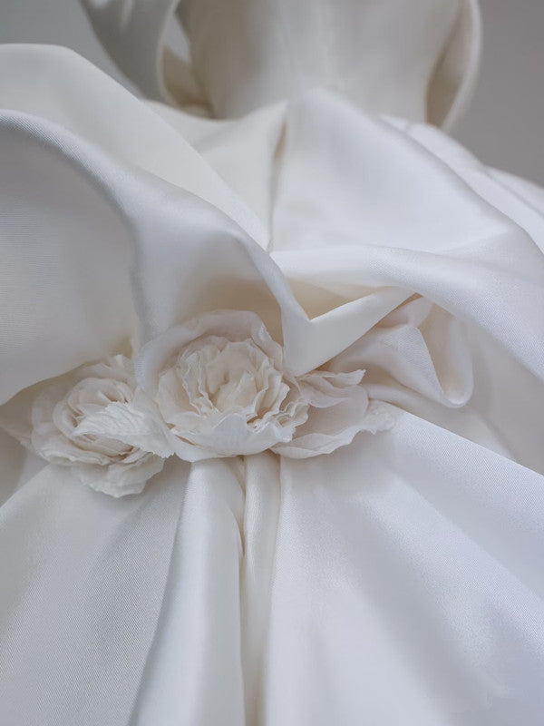 Unique Ball Gown Strapless Off-the-Shoulder Satin Long Wedding Dresses Brides Dress - View 4 | FashionDia