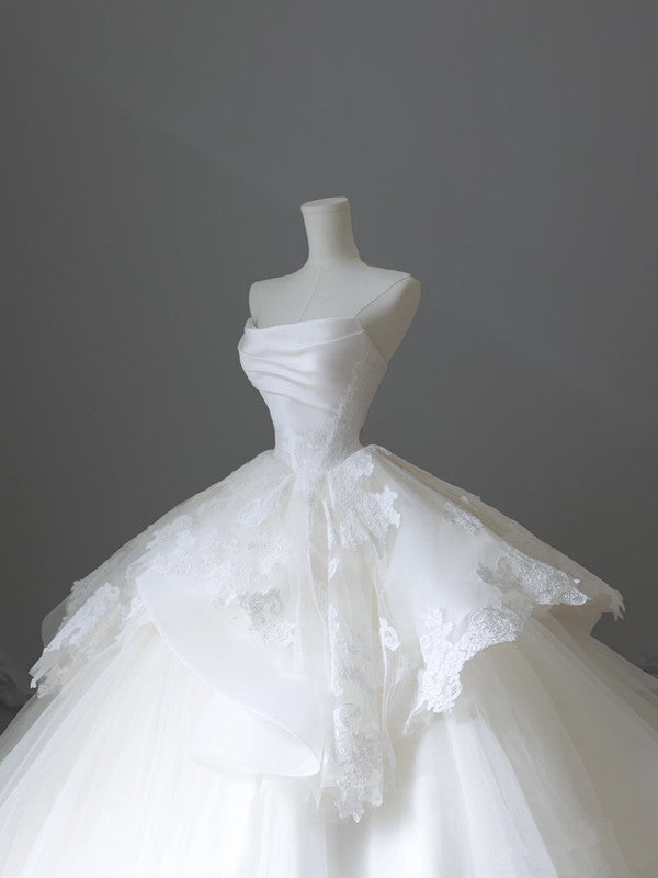 Unique Ball Gown Strapless White Lace Satin Long Wedding Dresses Brides Dress