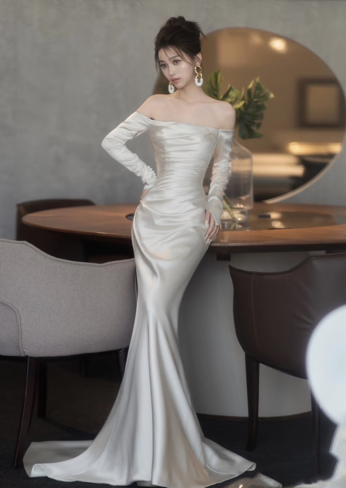 Unique Mermaid Off-the-Shoulder Long Sleeves Wedding Dresses Ivory Brides Dress - FashionDia