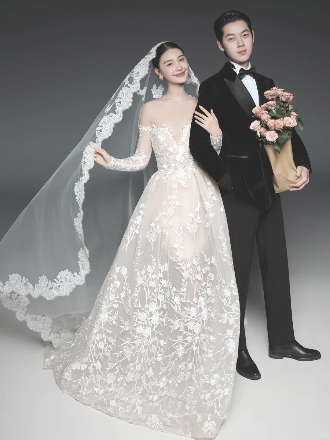 Vintage Ball Gown Off The Shoulder Satin Lace Backless Long Sleeves With Veil Long Wedding Dresses
