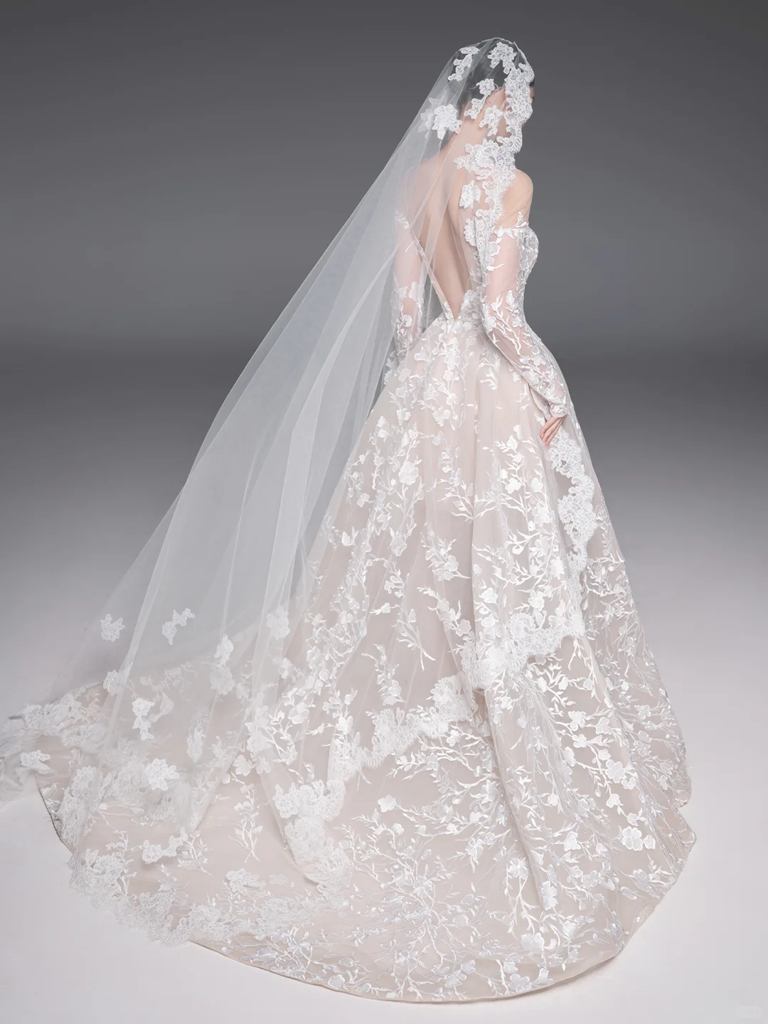 Vintage Ball Gown Off-the-Shoulder Satin Lace Backless Long Sleeves With Veil Long Wedding Dresses - View 2 | FashionDia