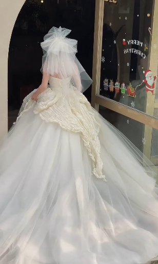 Pretty Ball Gown Strapless Satin Tulle With Veil Long Wedding Dresses - View 6 | FashionDia