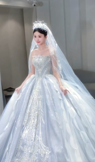 Gorgeous Ball Gown Strapless Tulle Sequin With Veil Long Wedding Dresses - VelvetHem