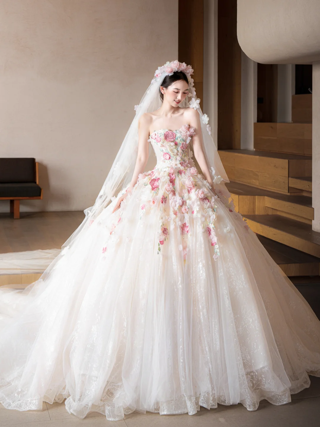 Dreamy Ball Gown Strapless Tulle Applique With Veil Long Wedding Dresses