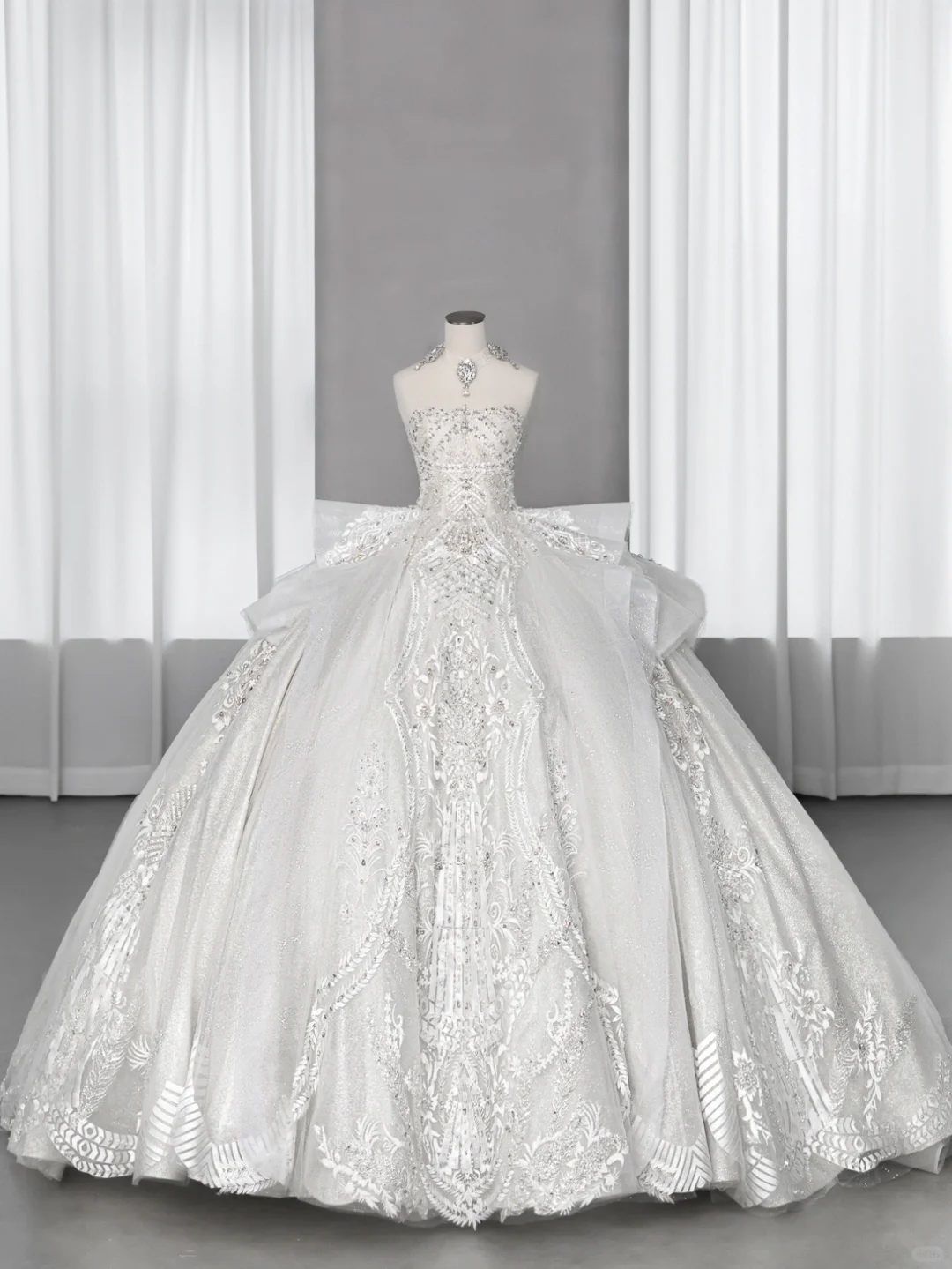 Timeless Ball Gown Strapless Tulle Lace Sequin Beaded Long Wedding Dresses