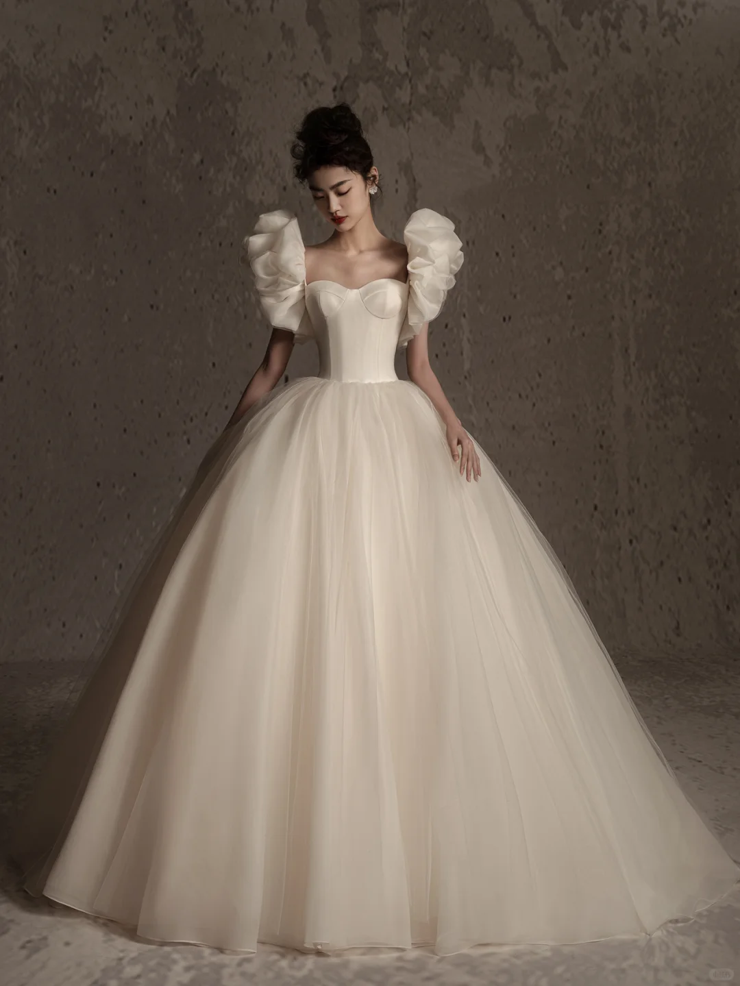 Unique Ball Gown Sweetheart Satin Tulle Long Wedding Dresses