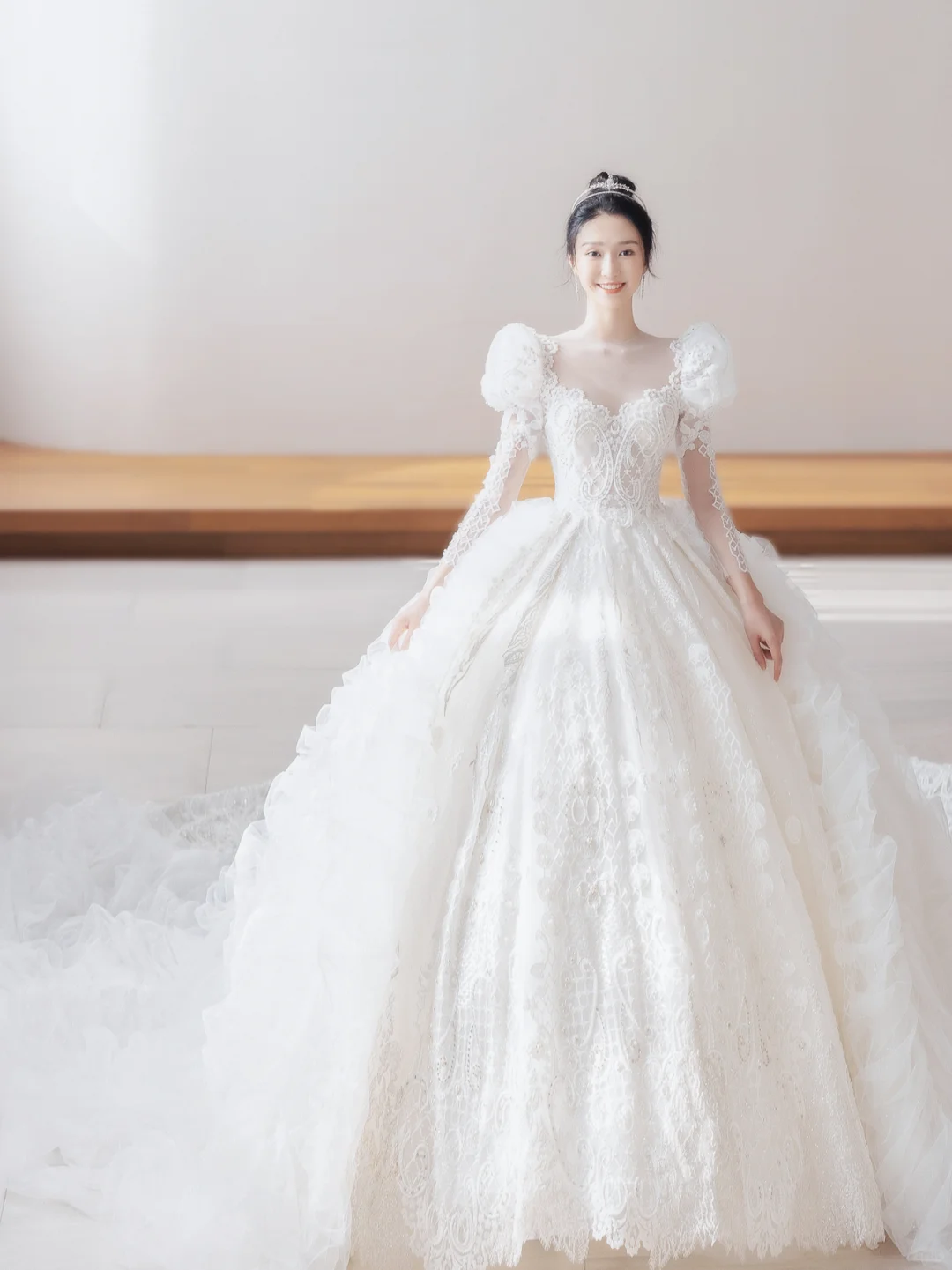 Timeless Ball Gown Tulle Lace Applique Long Sleeves With Veil Long Wedding Dresses