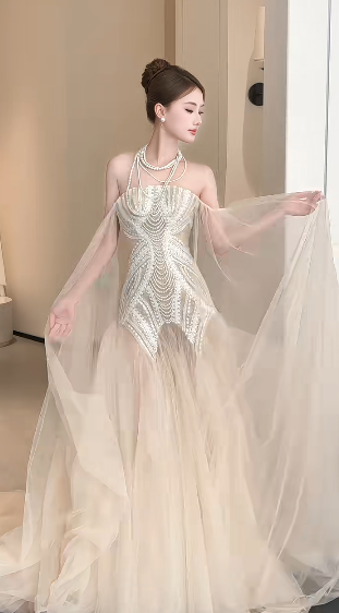 Chic Mermaid Strapless Tulle Lace Beaded Long Wedding Dresses