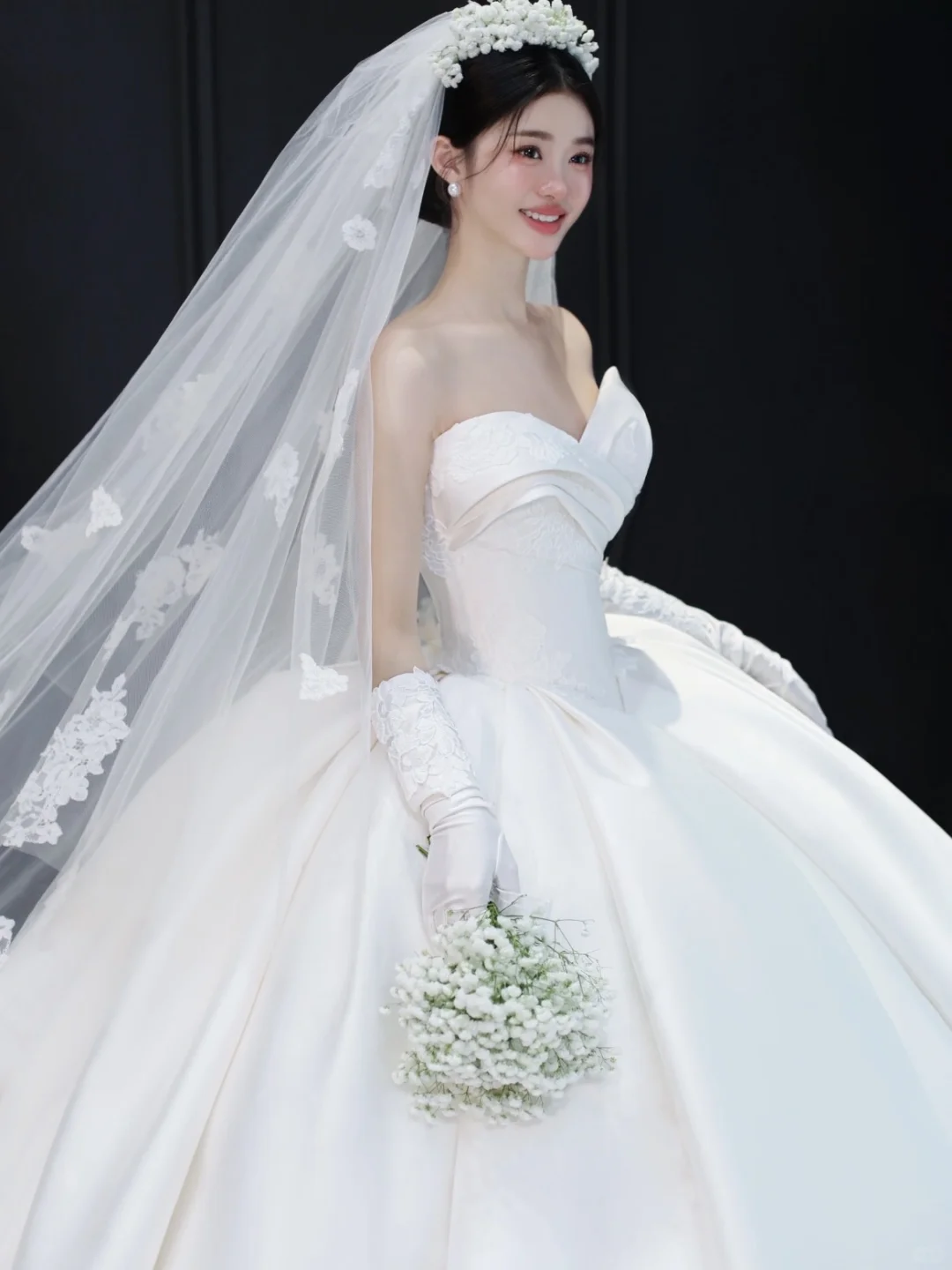 Dreamy Ball Gown Strapless Satin Applique With Gloves Veil Long Wedding Dresses - View 5 | FashionDia