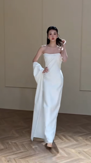 Chic Mermaid Strapless Satin Long Wedding Dresses