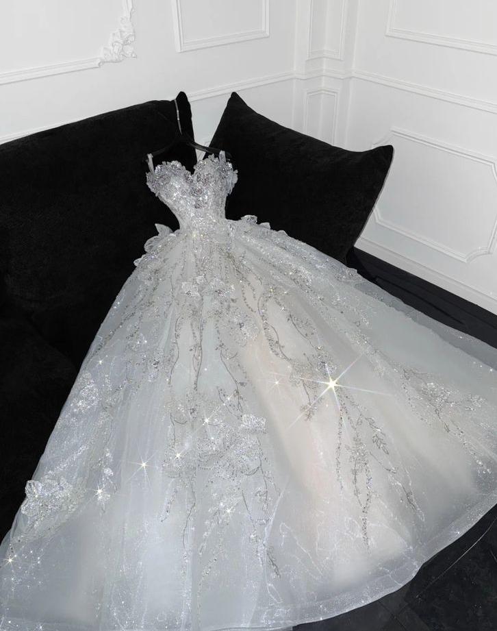 Timeless Ball Gown Spaghetti Straps Tulle Sequin Beads Long Wedding Dresses