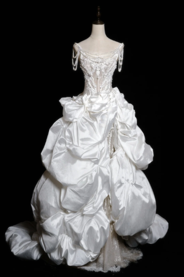 Vintage Ball Gown Spaghetti Straps Satin Beads Long Wedding Dresses